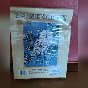 Vintage Latch Hook Kit - Snow Owl Design